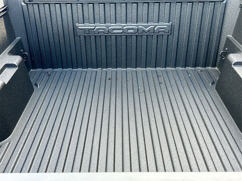 Used 2025 Toyota Tacoma SR image 7