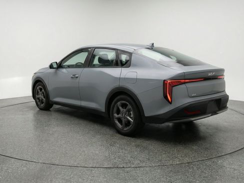 Used 2025 Kia K4 FWD image 6