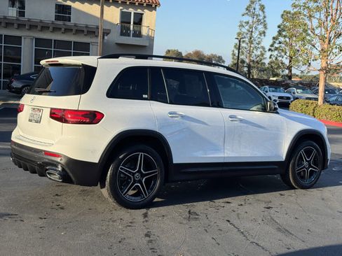 Used 2025 Mercedes-Benz GLB 250 image 11
