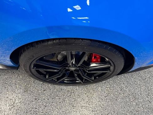 Used 2022 Ford Mustang Shelby GT500 w/ Technology Package RWD image 32