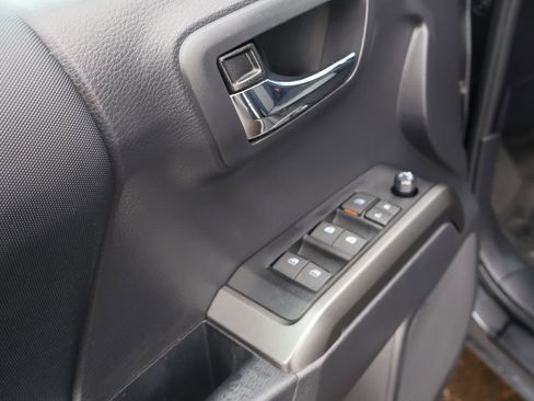 Used 2023 Toyota Tacoma TRD Sport w/ Black Out Package (TMS) image 24