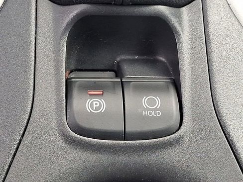 Used 2023 Toyota Corolla Cross LE image 23