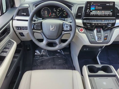 New 2026 Honda Odyssey EX-L image 9