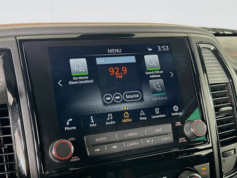 Used 2024 Nissan Titan PRO-4X w/ Pro-4x Convenience Package image 21