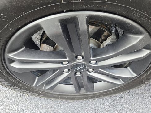 Certified 2022 Ford F150 XLT w/ Equipment Group 302A High image 11