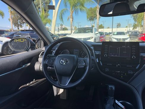 Used 2023 Toyota Camry SE w/ Convenience Package FWD image 23