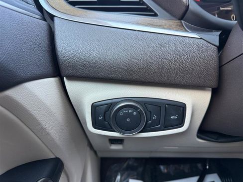 Used 2019 Lincoln MKC Reserve w/ MKC Climate Package FWD image 33