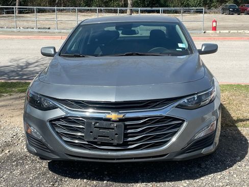 Used 2024 Chevrolet Malibu LT image 2