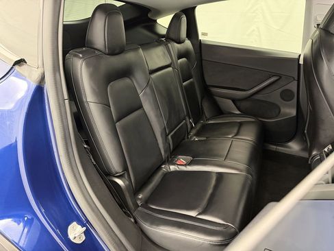 Used 2020 Tesla Model Y Long Range image 15