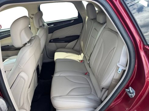 Used 2017 Lincoln MKC Reserve FWD image 16