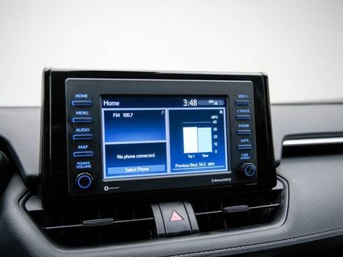 Used 2022 Toyota RAV4 XLE image 27