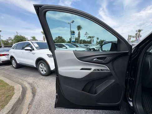 Used 2024 Chevrolet Equinox LS w/ Midnight Edition FWD image 29