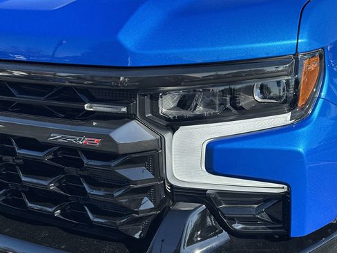 Used 2025 Chevrolet Silverado 1500 ZR2 w/ Technology Package image 11