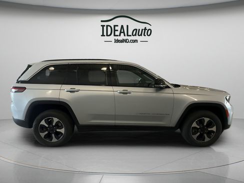 Used 2024 Jeep Grand Cherokee Limited 4xe AWD/4WD image 3