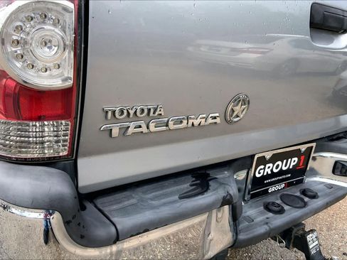 Used 2015 Toyota Tacoma PreRunner w/ SR5 Package image 29