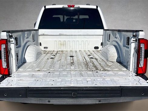 Used 2023 Ford F350 Platinum image 28