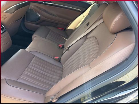 Used 2022 Genesis G90 3.3T Premium image 22