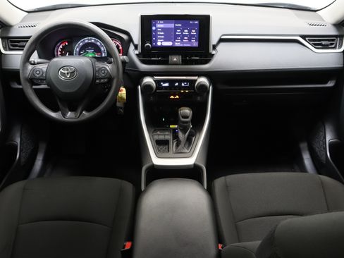 Used 2024 Toyota RAV4 LE FWD image 26