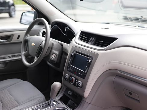 Used 2016 Chevrolet Traverse LS FWD image 10