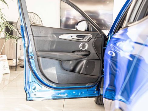 New 2025 Alfa Romeo Tonale w/ Premium Package image 33