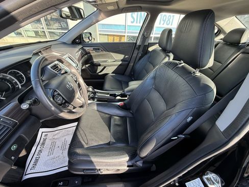 Used 2017 Honda Accord EX-L image 8