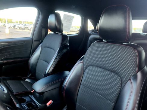 Used 2023 Ford Escape ST-Line w/ Tech Pack #1 AWD/4WD image 3
