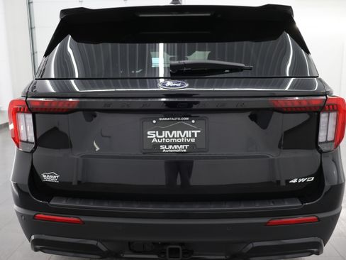 Used 2025 Ford Explorer ST-Line image 29