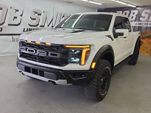 Used 2025 Ford F150 Raptor AWD/4WD image 4