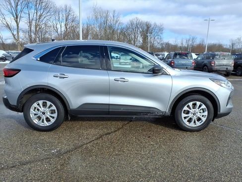 Certified 2023 Ford Escape Active image 9