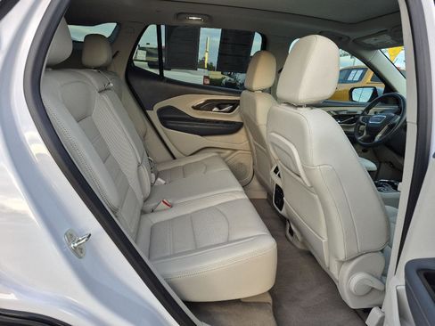 Used 2024 GMC Terrain Denali w/ Denali Premium Package image 28