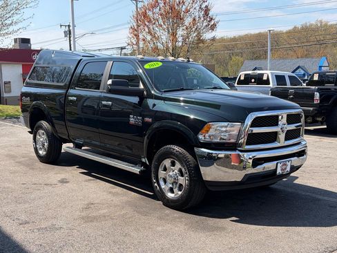 Used 2018 RAM 2500 SLT w/ Snow Chief Group AWD/4WD image 4