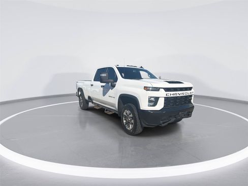 Used 2022 Chevrolet Silverado 2500 Custom w/ Custom Value Package AWD/4WD image 2