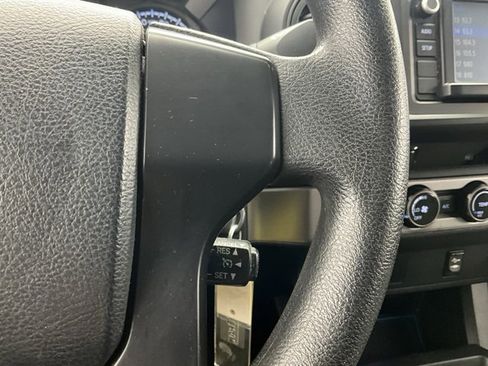 Used 2016 Toyota Tacoma SR5 image 15