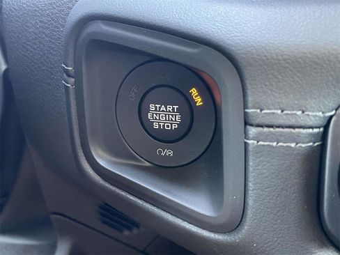 New 2025 Jeep Gladiator Rubicon w/ Convenience Group image 17