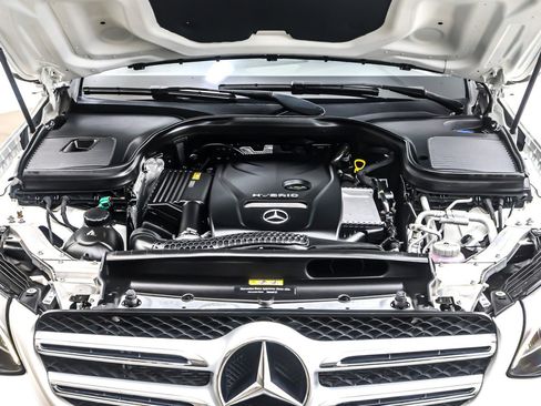 Used 2019 Mercedes-Benz GLC 350e 4MATIC image 11