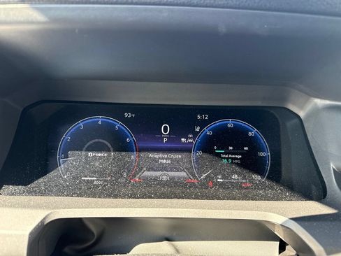 Used 2025 Toyota Tacoma TRD Sport AWD/4WD image 9