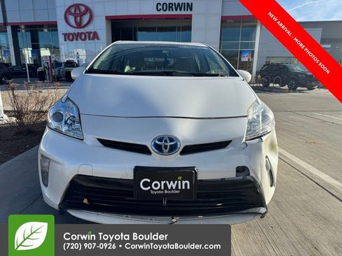 Used 2014 Toyota Prius Two image 2