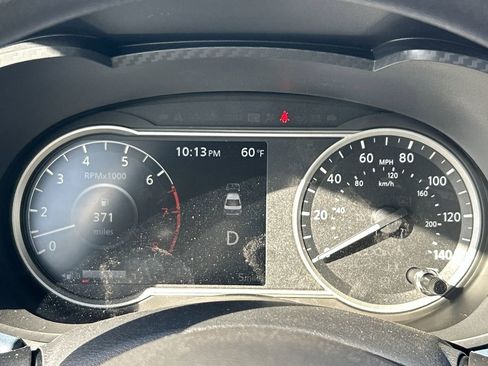 New 2025 Nissan Versa SV w/ Trunk Package image 27