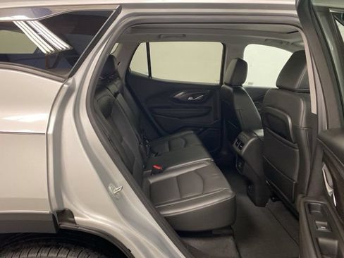 Used 2022 GMC Terrain SLT w/ Infotainment Package II AWD/4WD image 30