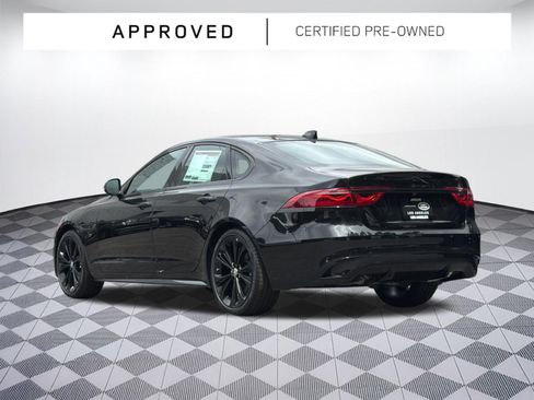 Used 2024 Jaguar XF R-Dynamic SE AWD/4WD image 3