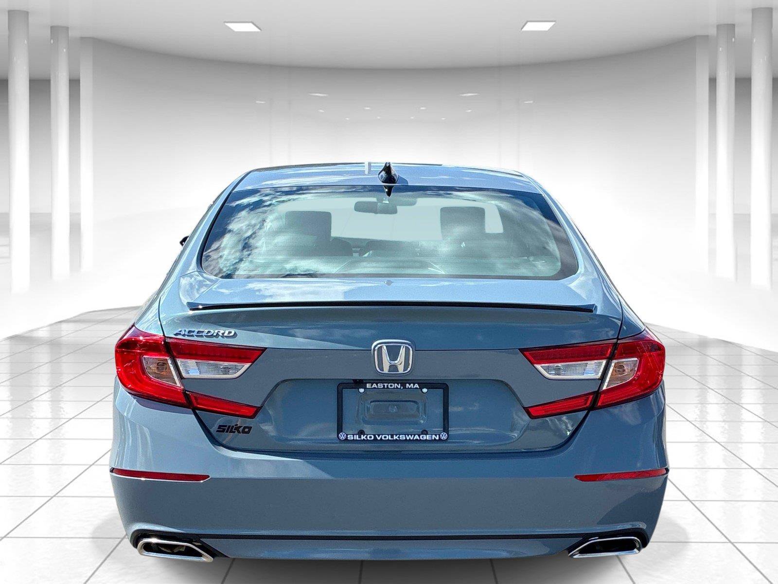 Used 2022 Honda Accord Sport image 6