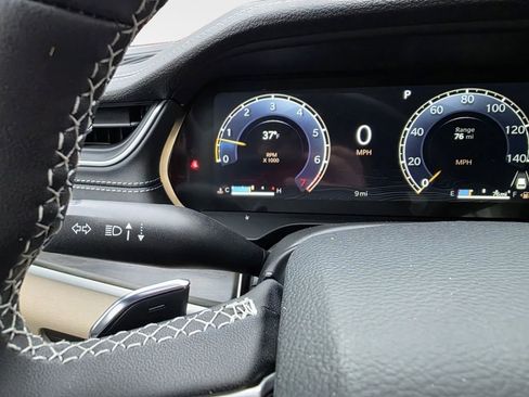 New 2025 Jeep Grand Cherokee L Limited w/ Luxury Tech Group II image 32