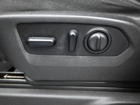 Used 2021 Chevrolet Silverado 1500 LT Trail Boss w/ Bed Protection Package image 12