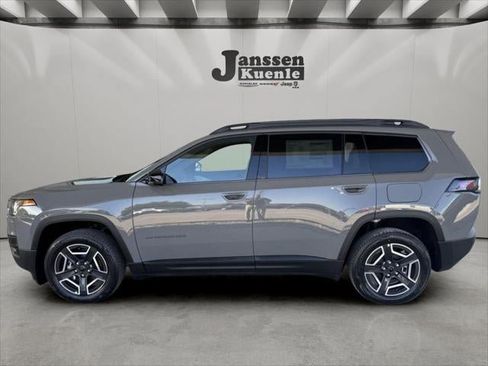 New 2026 Jeep Cherokee Limited AWD/4WD image 37