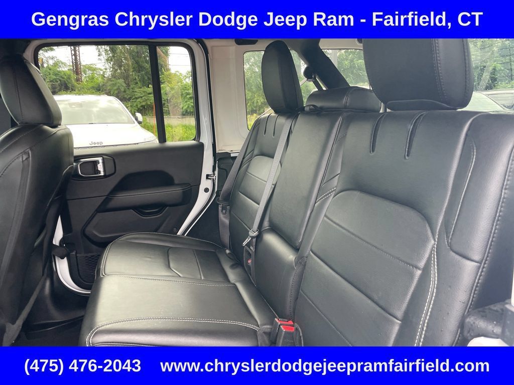 Used 2023 Jeep Wrangler Unlimited Sahara w/ Cold Weather Group AWD/4WD image 40