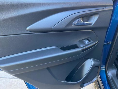 Used 2021 Chevrolet TrailBlazer LS image 35