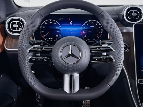 New 2026 Mercedes-Benz GLC 300 image 17