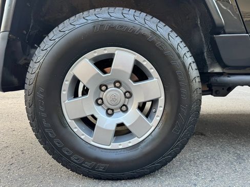 Used 2010 Toyota FJ Cruiser 4WD image 16