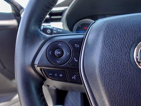 Certified 2022 Toyota Venza LE AWD/4WD image 14