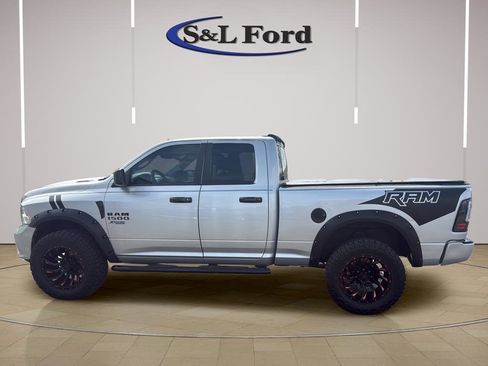 Used 2017 RAM 1500 Express AWD/4WD image 4